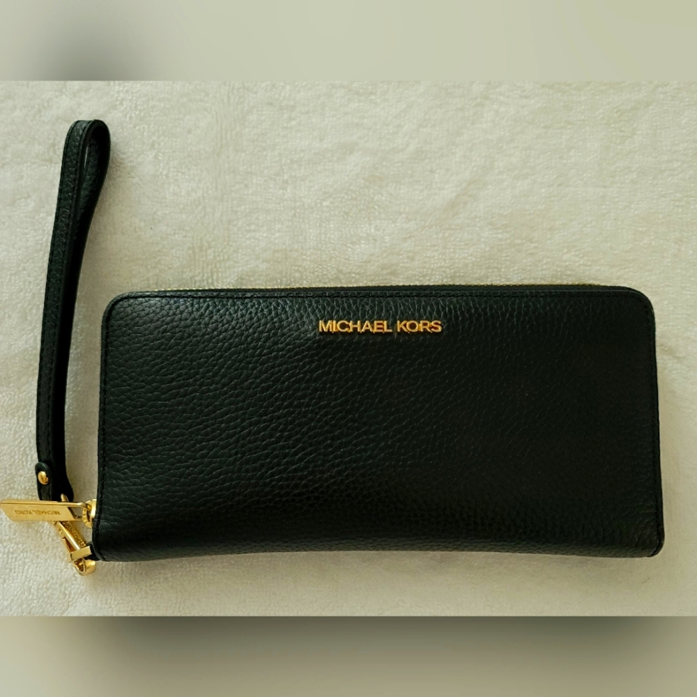 Michael Kors Black Leather Wristlet